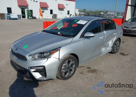 2019 Kia Forte Lxs z USA, uszkodzony, nr VIN 3KPF24AD9KE119236